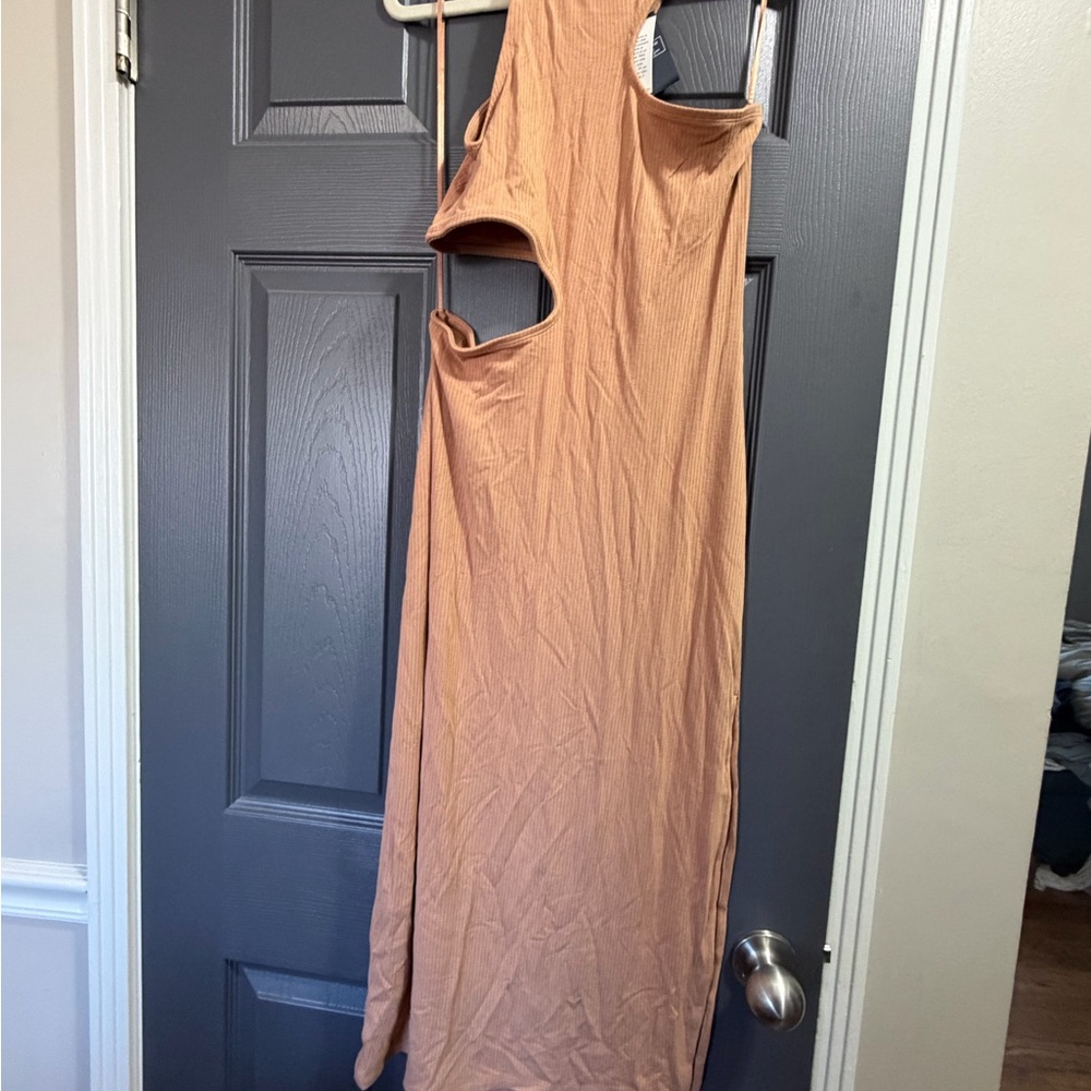 Abercrombie Sleeveless Cutout Maxi Dress